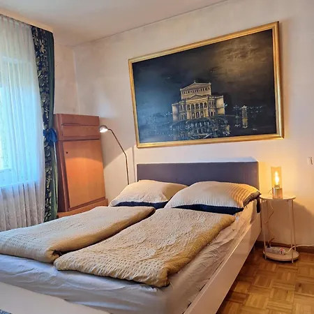 Living Homestay szállás *